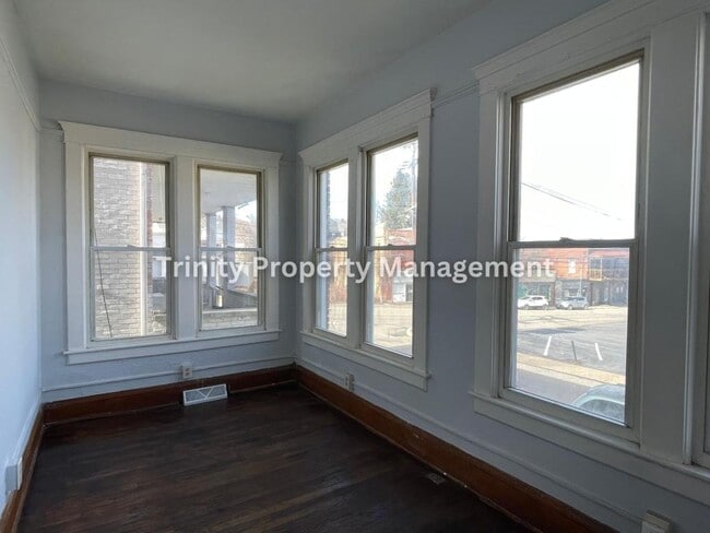 Photo - 103 Grove Ave