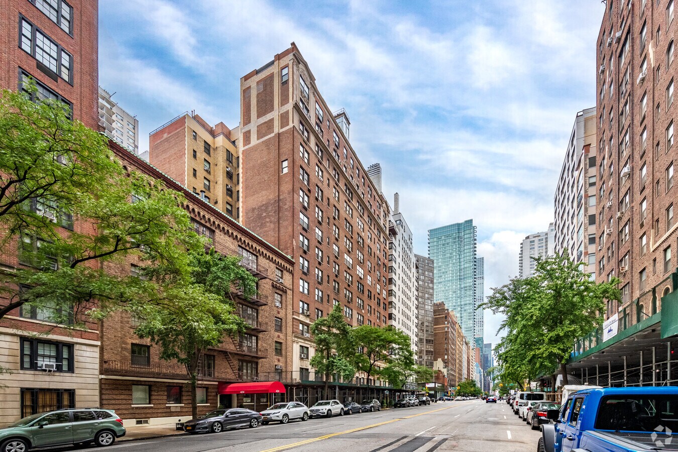 Photo - 410 E 57th St