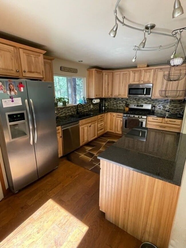 Photo - Charming pet friendly home available for a...