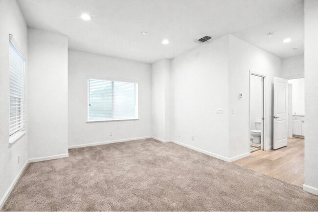 Building Photo - 5509 Malibu Palm Ct