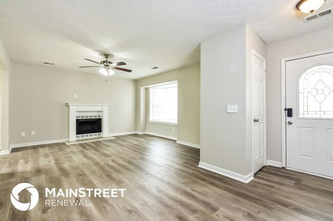 Photo - 637 Woodcrest Manor Dr