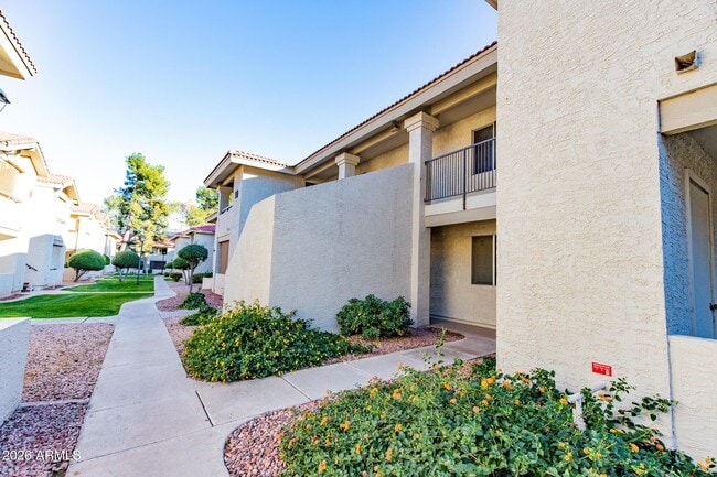 Photo - 10610 S 48th St Unidad 1044