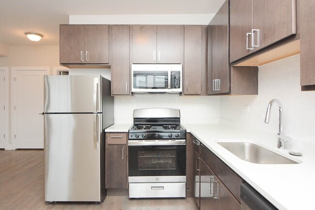 Photo - 3409 W Fullerton Ave Unit A3