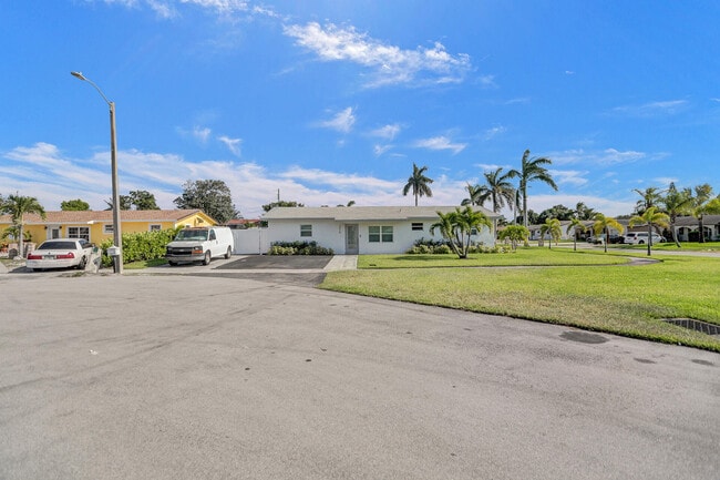 Photo - 1210 SW 10th Terrace