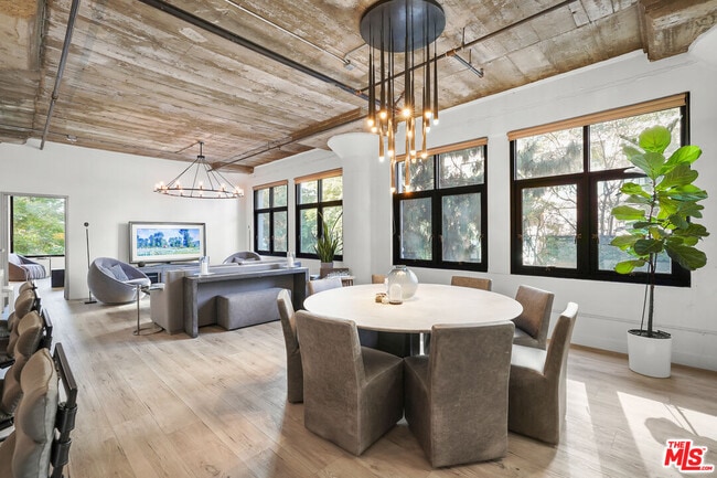 Building Photo - 1100 S Grand Ave Unit A205