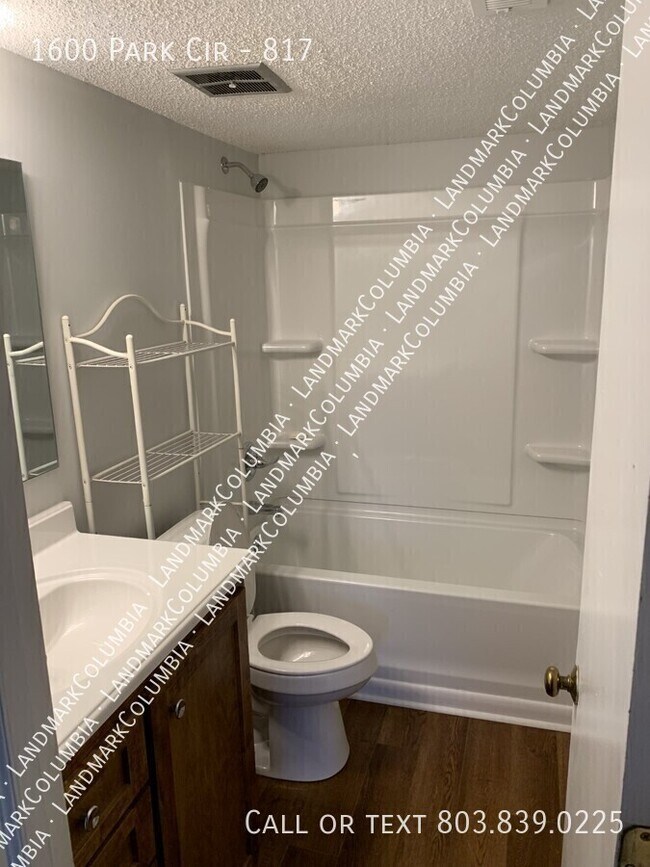 1600 Park Cir