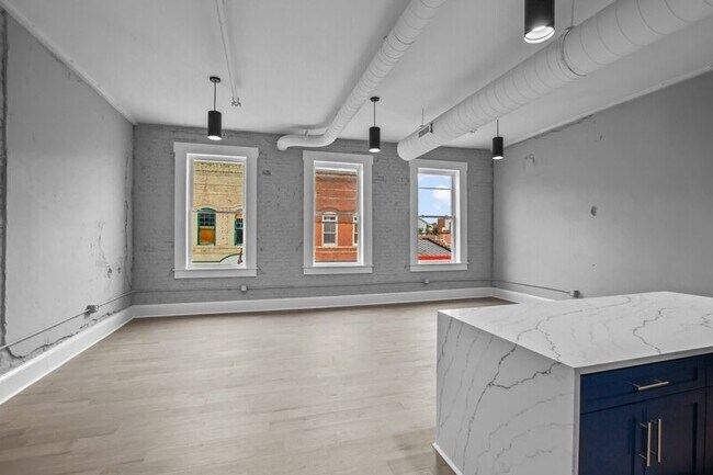 157 Howard Street - UNIT 2A - 157 Howard Street - UNIT 2A Unit 2A
