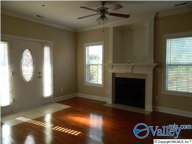 Photo - 315 Cork Alley