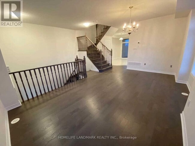 Photo - 81 Grand Trunk Ave