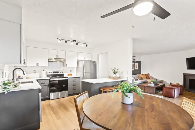Silver Oak Apartments apartments — community photo