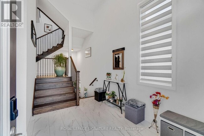 Photo - 3255 Harasym Trl