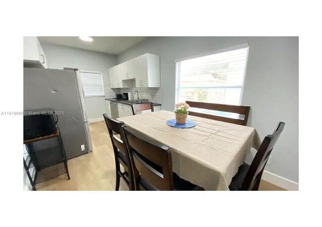 Photo - 843-845 NW 3rd St Unit A