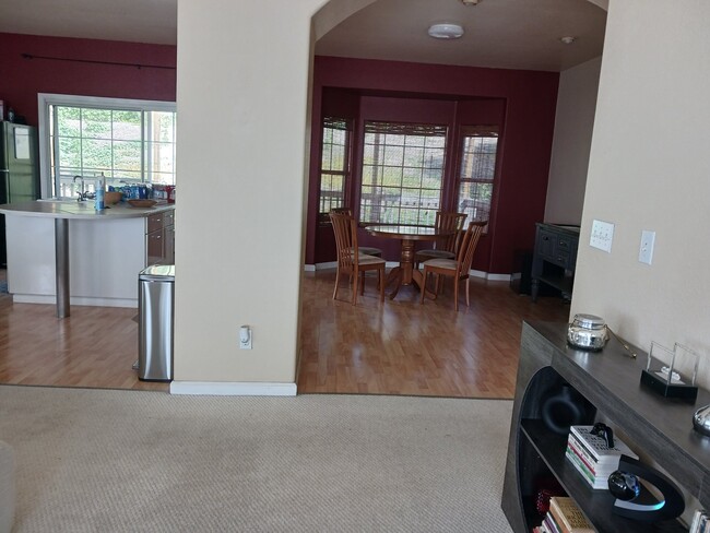 Photo - 10072 Roseview Dr