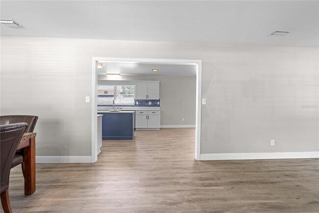 121 NW 29th St
