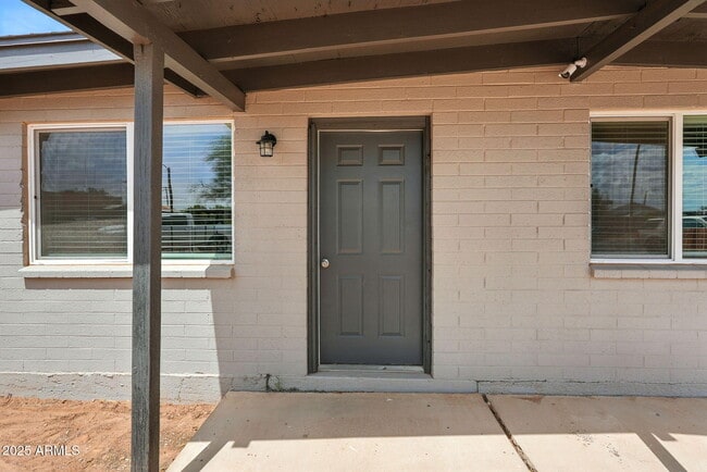 Photo - 130 W Harding Ave