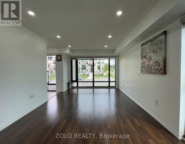 Photo - 130 Widdicombe Hill Blvd