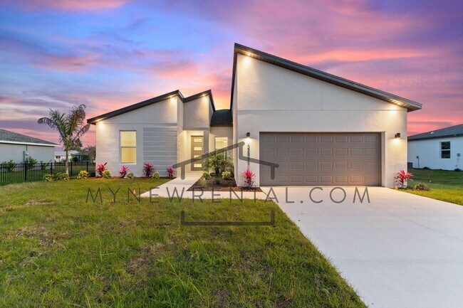 Photo - Deposit-Free! Modern, energy efficient hom...