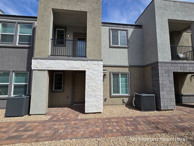 Photo - 5717 CRENELLATED St