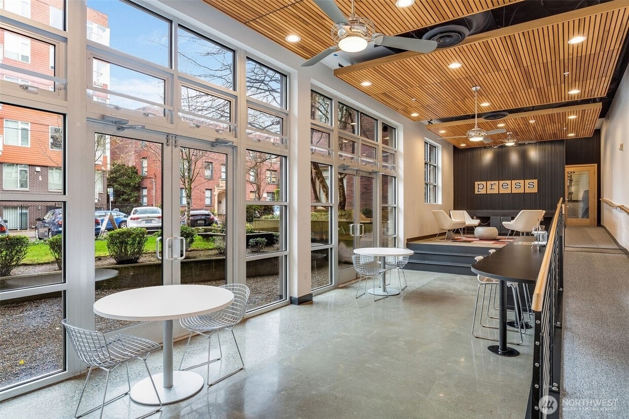 Photo - 1610 Belmont Ave (Seattle, WA)