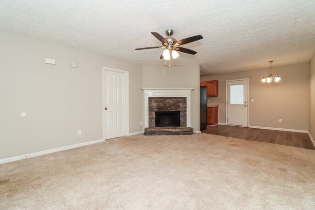 Photo - 71 Brooke Dr