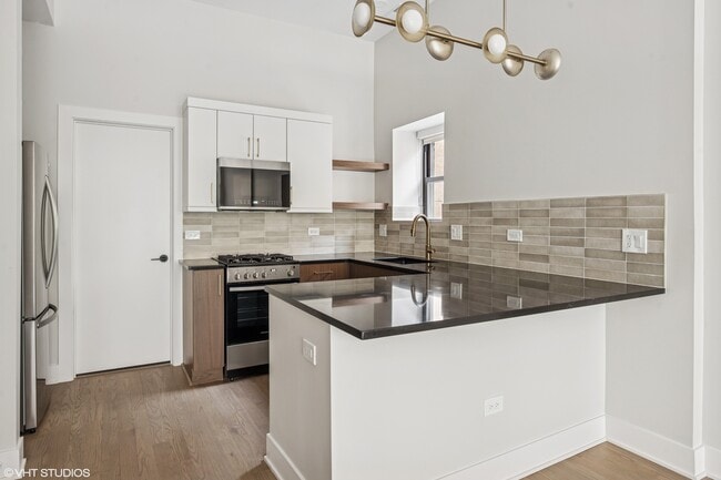 Photo - 2119 N Clark St Unit 2F