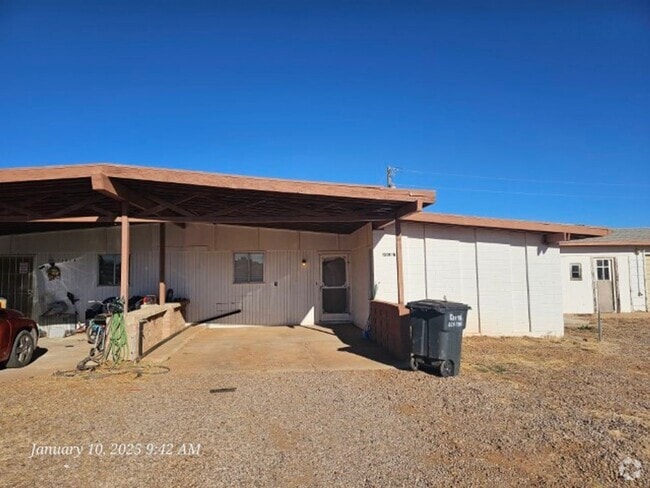 Building Photo - 1301 High St Unit "B" Rental