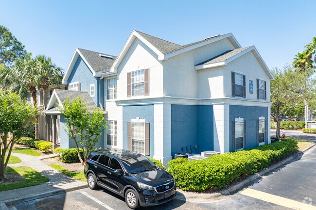 2211 Grand Isle