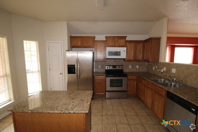 Building Photo - 2112 Flagstaff Dr Rental
