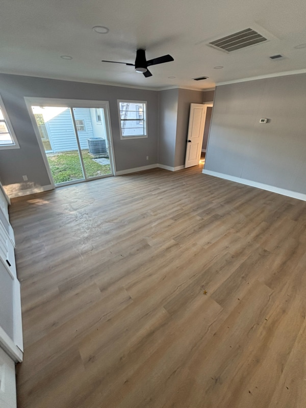 Photo - 5500 Huber Dr