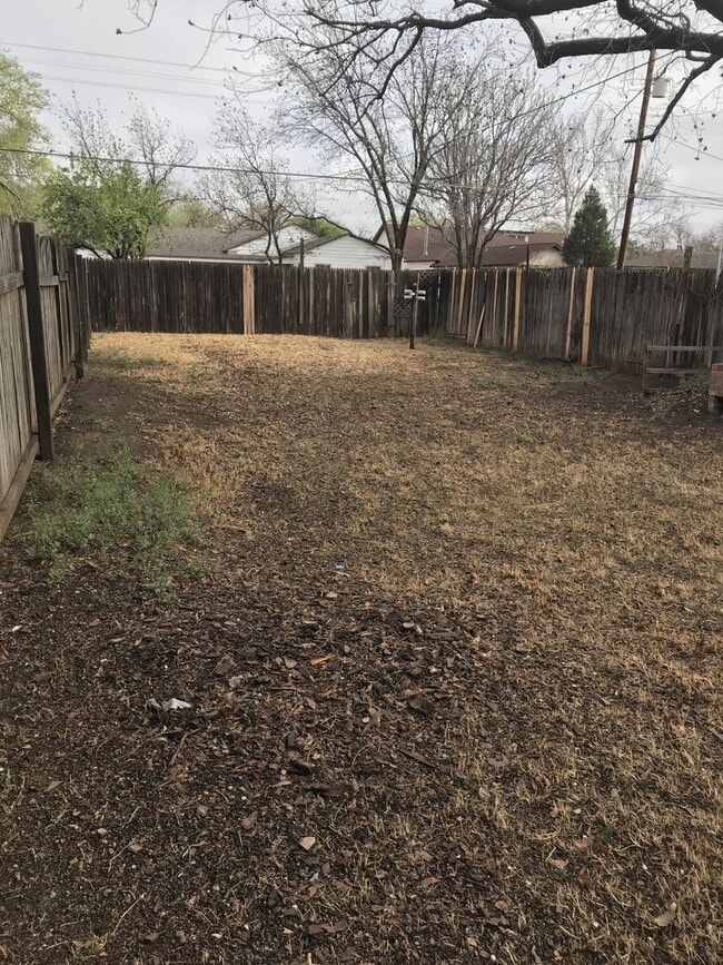 Photo - 2/1 in heart of Lubbock!