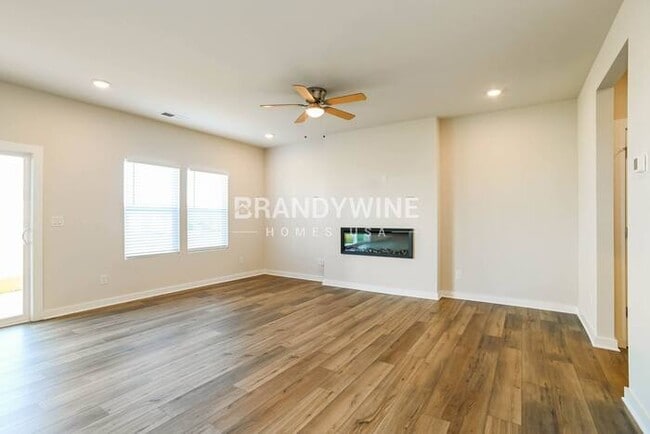 Photo - 2416 Appalachian Trl Dr