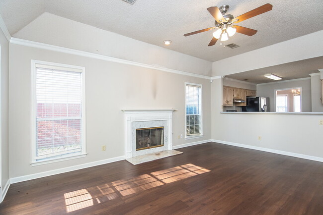 Photo - 2214 Lake Hill Ct