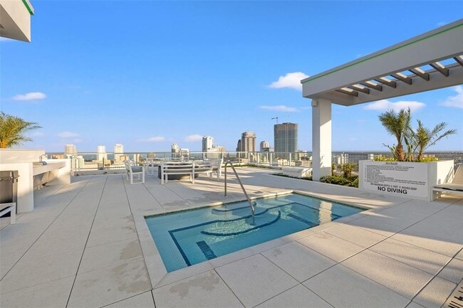 Photo - 777 3rd Ave N Unit 1701