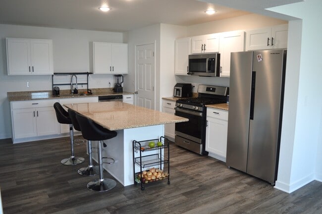 Photo - 311 Alberts Dr