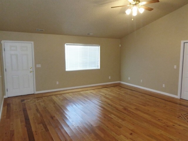 Photo - 4106 Parker Dr