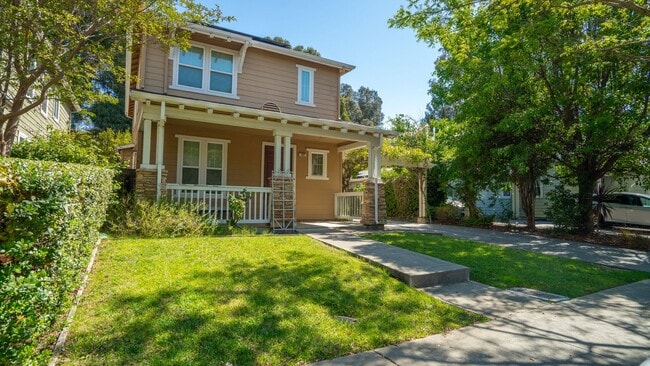 740 Harbor Park Dr