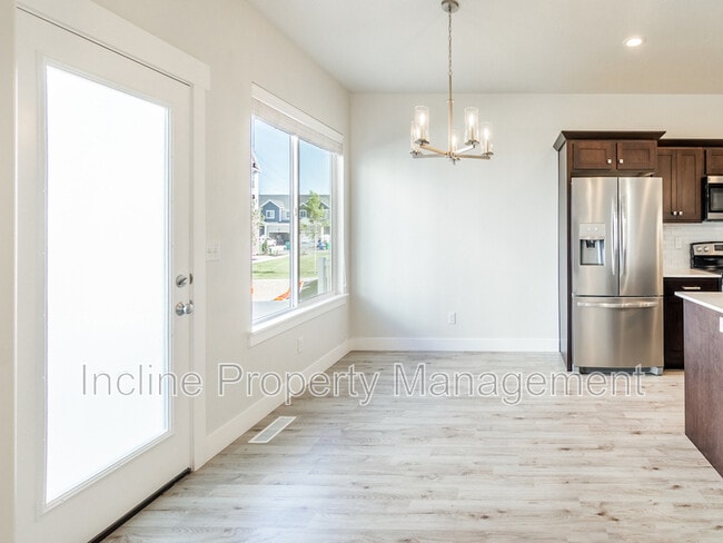 Photo - 4863 Spire Wy