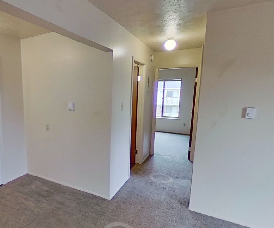 Photo - Hickory Village Apartments