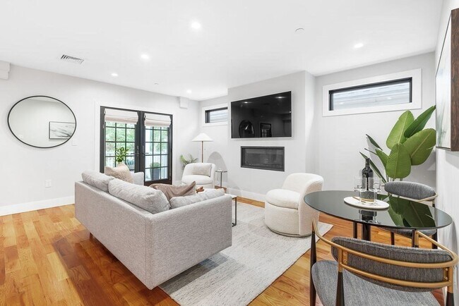 Photo - 113-115 Falcon St Unit 113-3