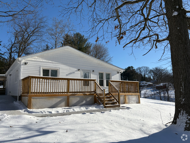 Building Photo - 8448 Reichs Ford Rd Rental