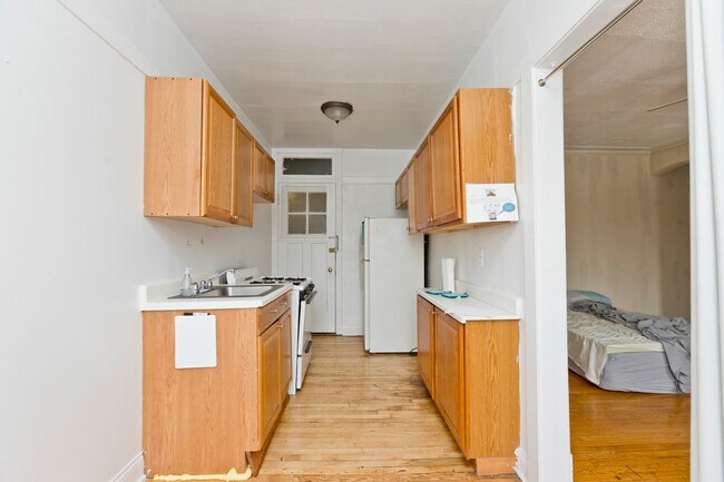 Photo - 6536 N Lakewood Ave Unidad 10