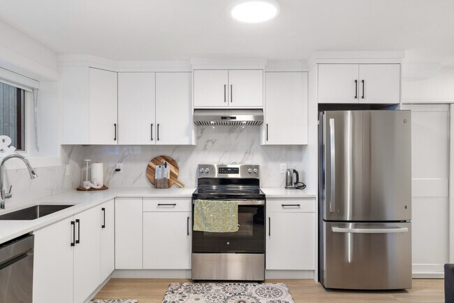 Photo - 5250 Chaffey Ave Unit ID1261993P