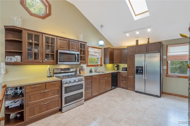 Photo - 3354 Hayes Rd