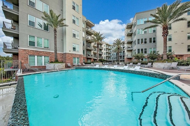 Photo - 150 W Sam Houston Pkwy N Unit D2