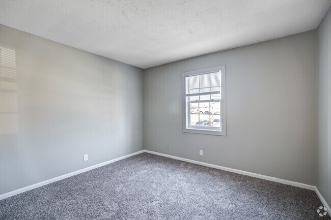 2BD, 1BA, 900SF