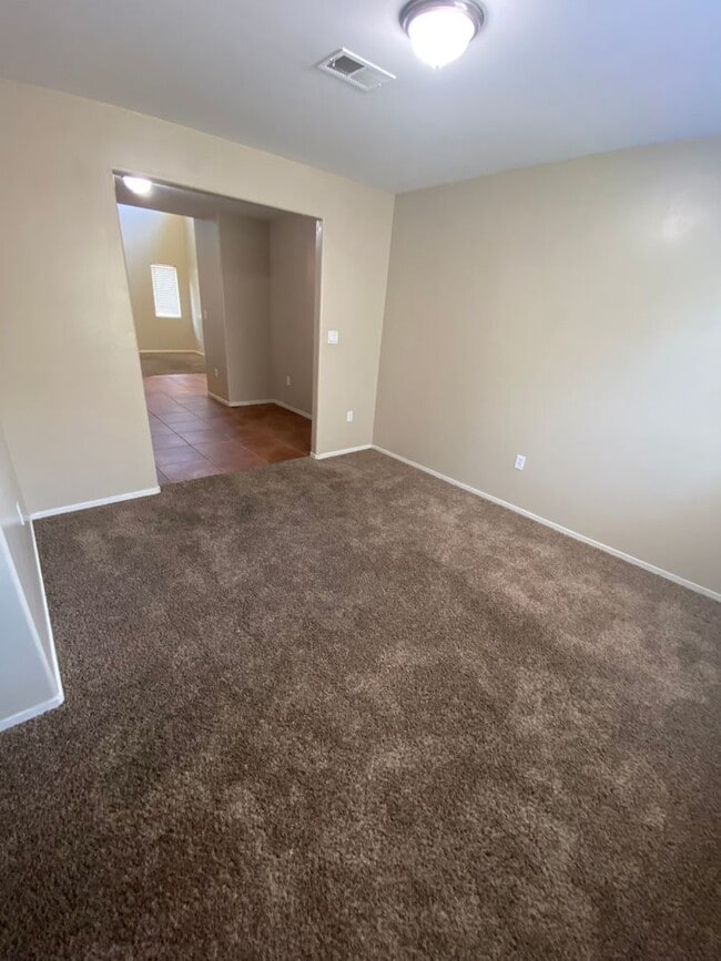 Photo - Amazing 5 Bedroom home off of Buena Vista & Panama Lane!