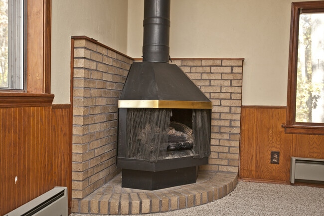 Photo - ***33 Sheneman Drive***