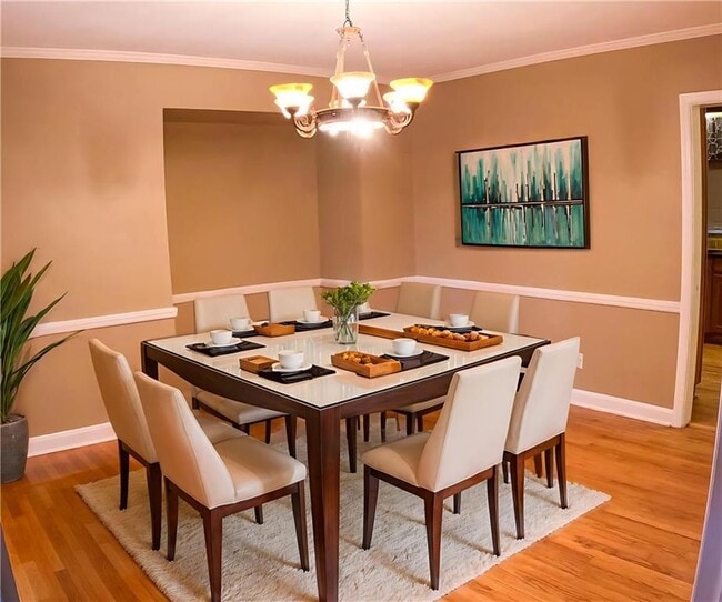 Photo - 998 Ferncliff Rd NE