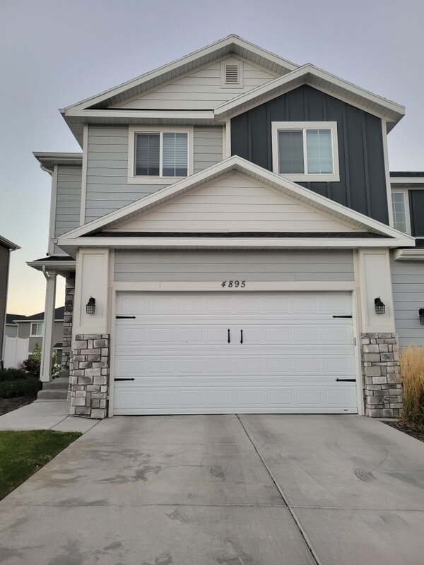 Photo - 4895 E Lk Cor Dr