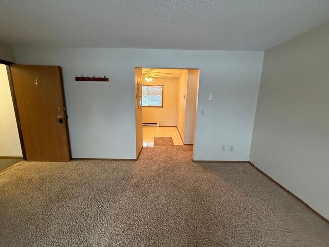 Photo - 2010 Ash Ave NE Unit 4